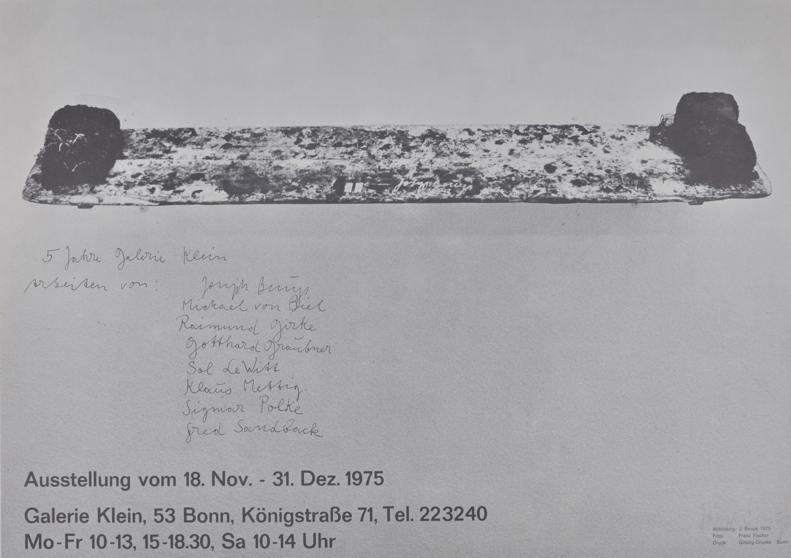 Joseph Beuys (1921-1986) 5 Jahre Galerie Klein, 1975 Affiche en lithographie offset sur papier.. Signée à la main en bas à droite