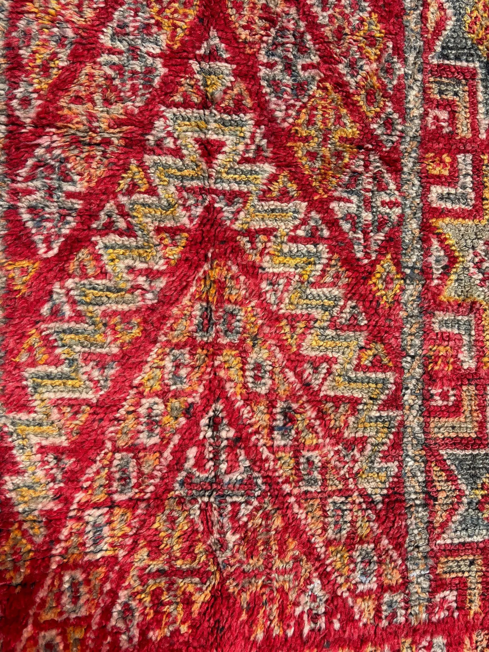 Unknown Artist : Vintage Beni Mguild Moroccan Rug, 1960s / 1970s - Image 4