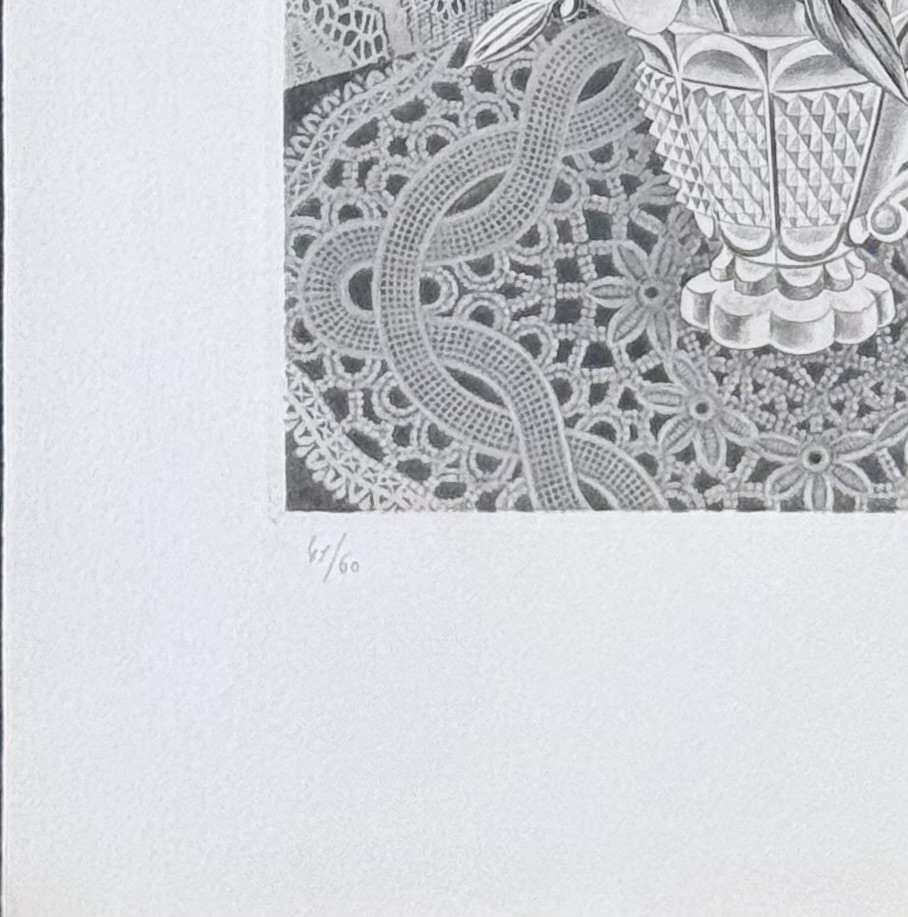 Kiyoshi Hasegawa : Anémones et fleurs de champs dans un verre a facettes, 1945 (Hand Signed) - Image 4