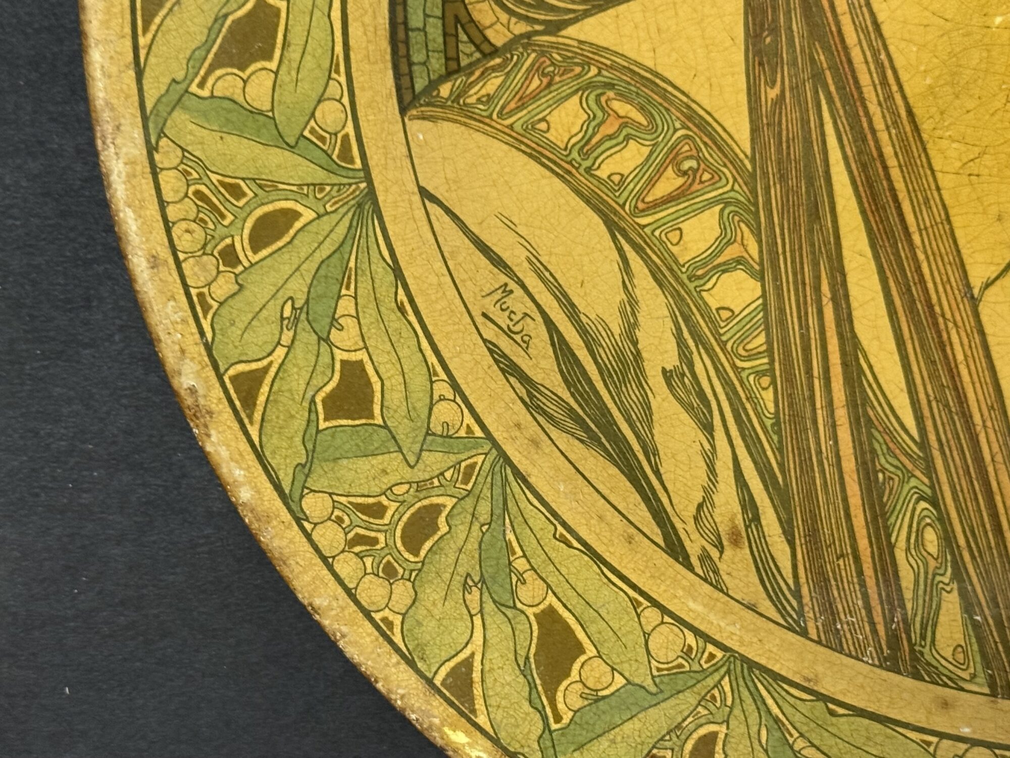 Alphonse Mucha : Ivy and Laurel, c. 1901 — pair of lithographed tinplate plates - Image 5